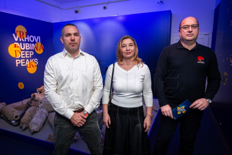 Izložba "Vrhovi dubina" u Arheološkom muzeju 