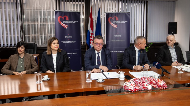 Predstavljena web i mobilna aplikacija LearnCro