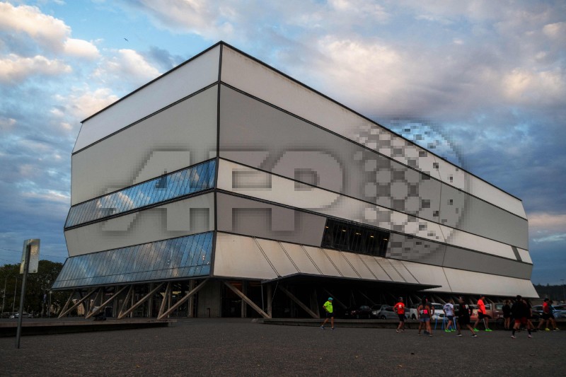 CHILE-ARCHITECTURE-PRIZE-PRITZKER