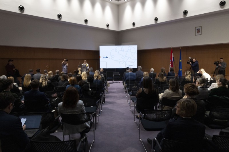 Predstavljeni rezultati istraživanja o AI-u i digitalnoj dobrobiti učenika