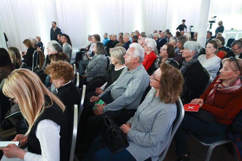 Konferencija "Zlatne godine uz sigurne financije"