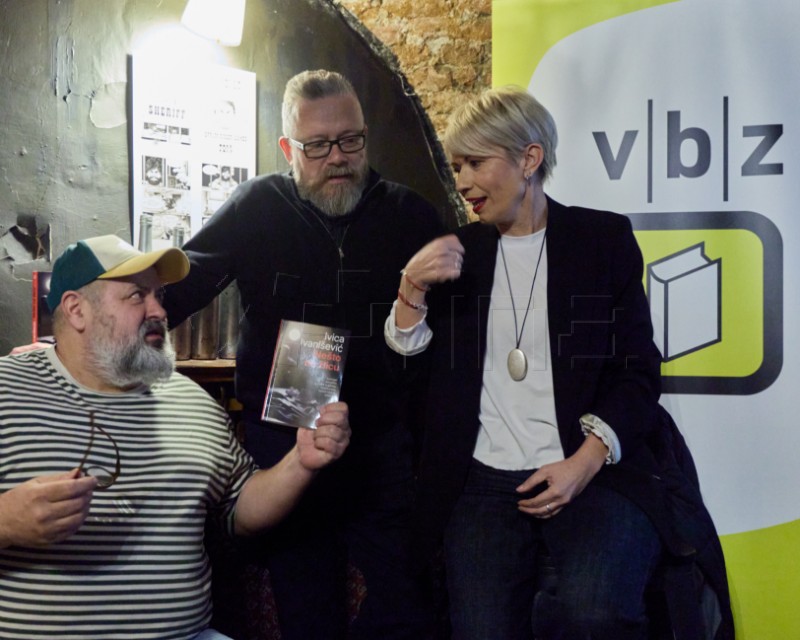 “Nešto na žlicu”, novi roman Ivice Ivaniševića