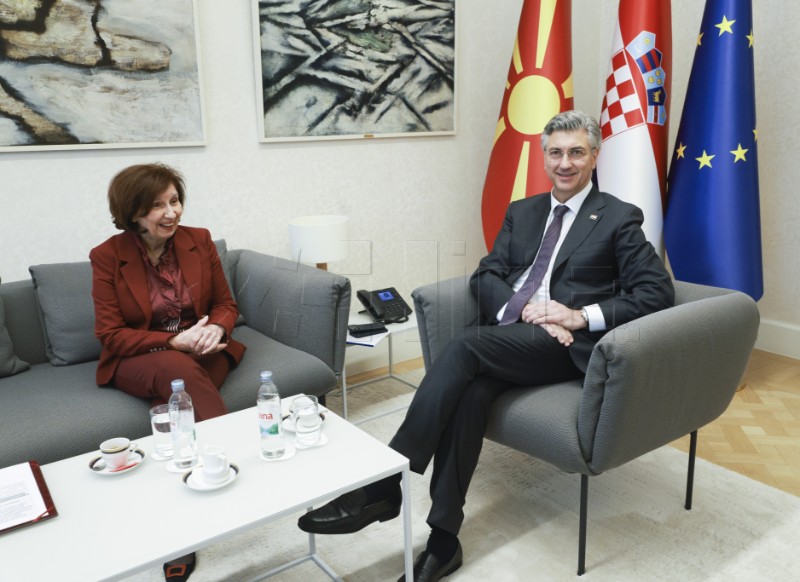 Predsjednik Vlade s predsjednicom Republike Sjeverne Makedonije