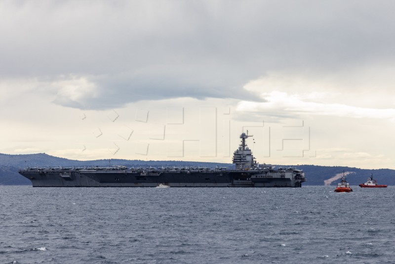Nosač zrakoplova USS Gerald R. Ford uplovio u splitski akvatorij
