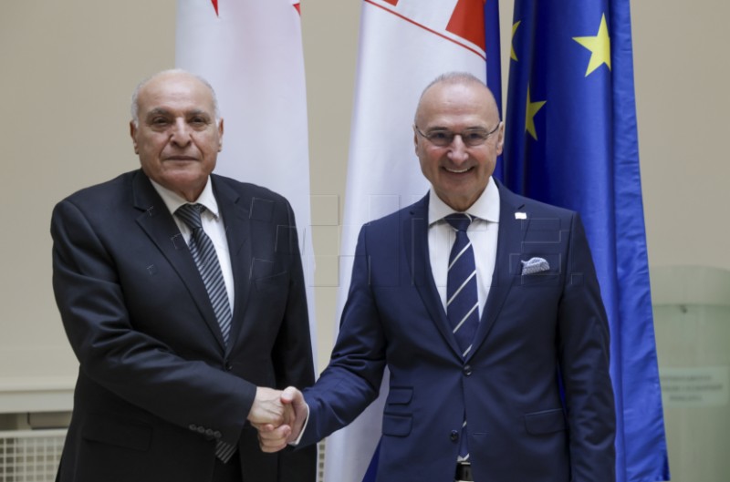 Radman se sastao sa alžirskim kolegom Ahmedom Attafom