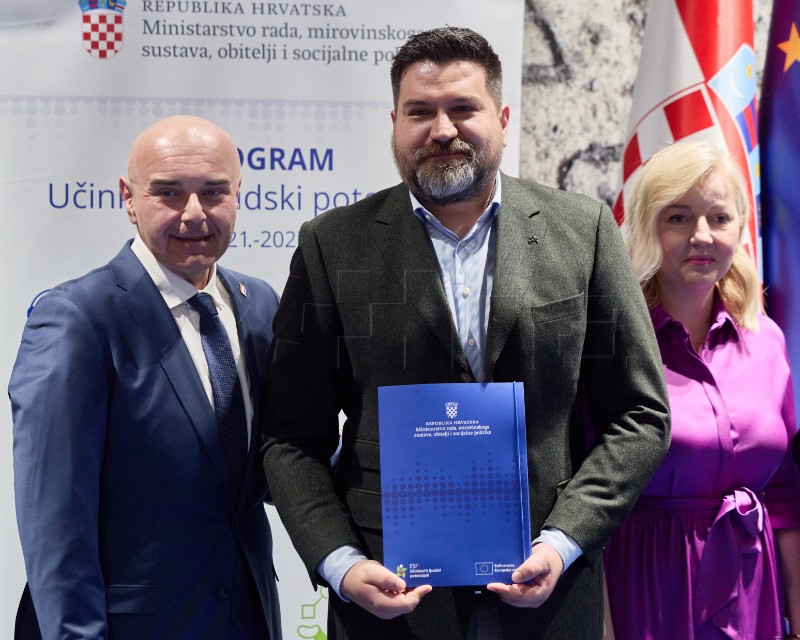 Dodijeljeni ugovori iz poziva ESF+ "Širenje mreže socijalnih usluga u zajednici"