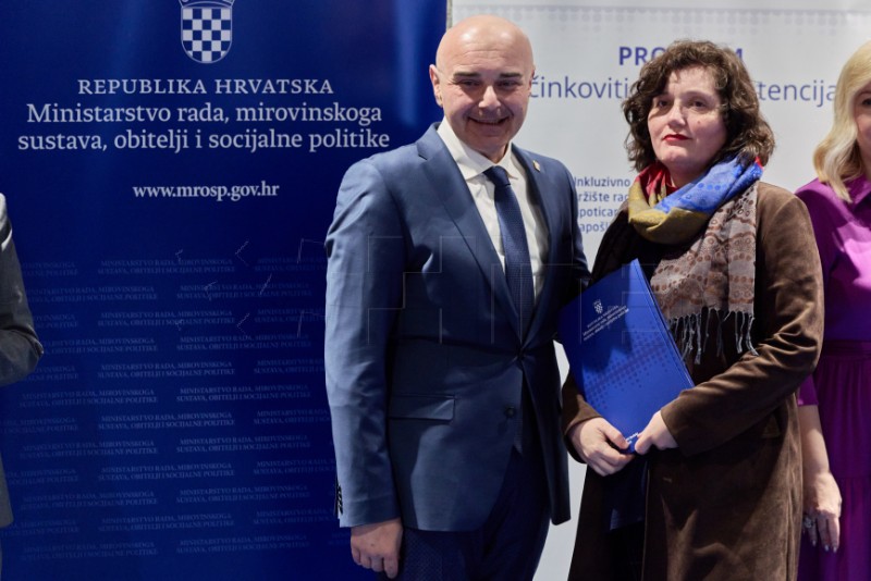 Dodijeljeni ugovori iz poziva ESF+ "Širenje mreže socijalnih usluga u zajednici"