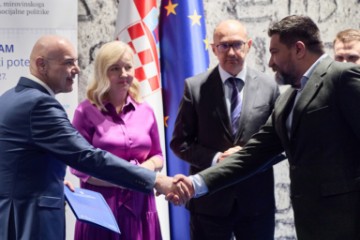 Dodijeljeni ugovori iz poziva ESF+ "Širenje mreže socijalnih usluga u zajednici"