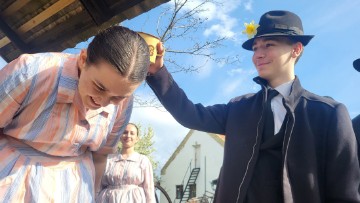 U Tavankutu oživljen u izvornom obliku uskrsni običaj polijevanja žena 