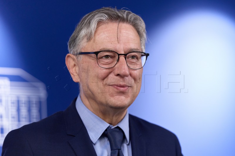 Darko Vuletić - prva konferencija za medije u Saboru