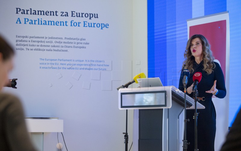 Konferencija za medije europarlamentarke Biljane Borzan o sigurnosti hrane