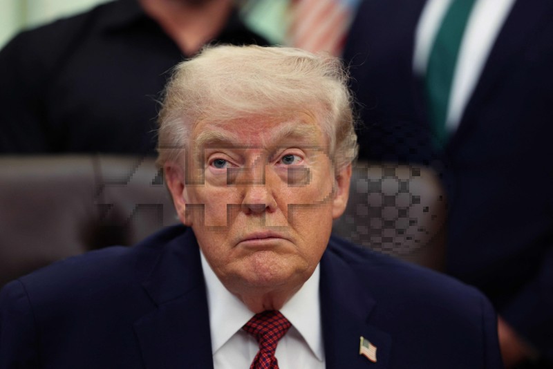 US-PRESIDENT-TRUMP-SIGNS-EXECUTIVE-ORDER-AT-THE-WHITE-HOUSE