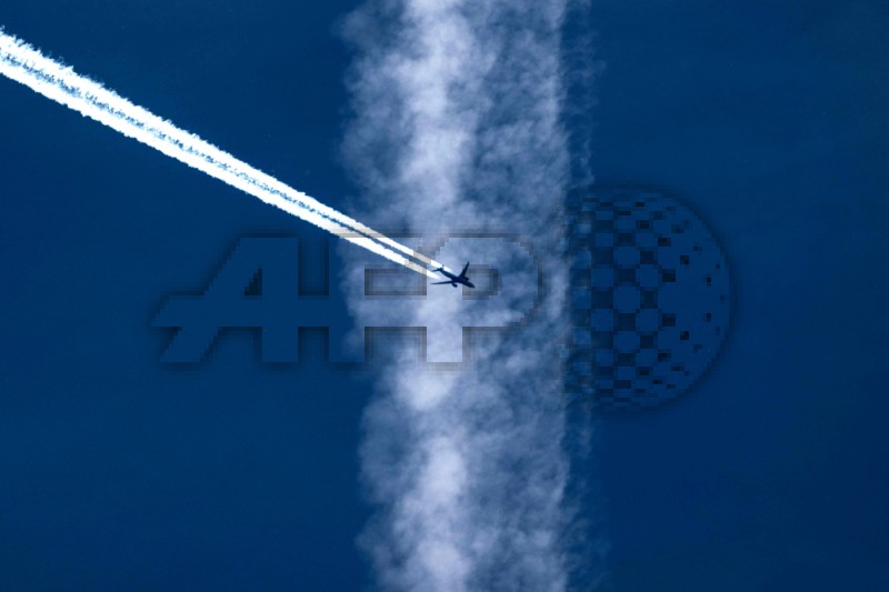 FRANCE-TRANSPORT-AVIATION-ECONOMY-TOURISM
