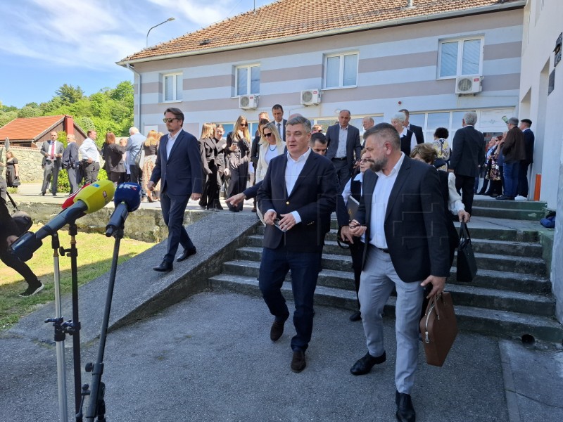 Zoran Milanović sudjelovao na svečanoj sjednici Gradskog vijeća Grada Orahovice