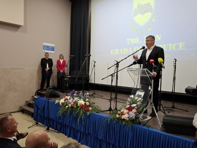 Zoran Milanović sudjelovao na svečanoj sjednici Gradskog vijeća Grada Orahovice