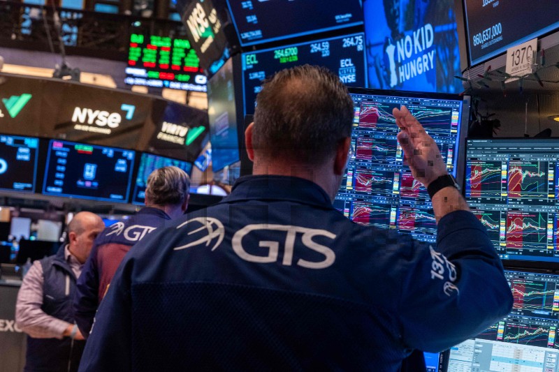 US-DOW-JONES-AVERAGE-CLOSES-OVER-600-POINTS-HIGHER