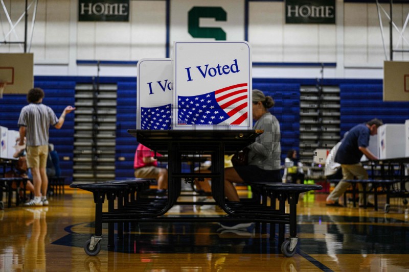 US-VOTERS-HEAD-TO-THE-POLLS-IN-KENTUCKY'S-PRIMARY-ELECTION