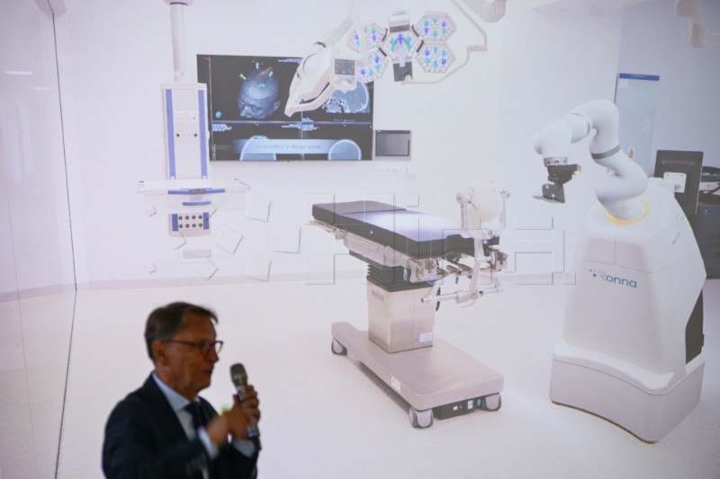 Na FSB-u predstavljeni projekti medicinske robotike Andromeda i Pronobis