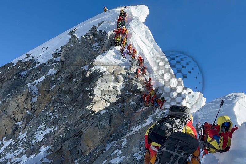 Amerikanac Tyler Andrews oborio rekord za najbrži uspon na Mount Everest