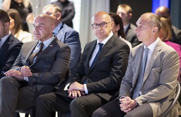 Ministar Ružić na konferenciji "Biram Hrvatsku"