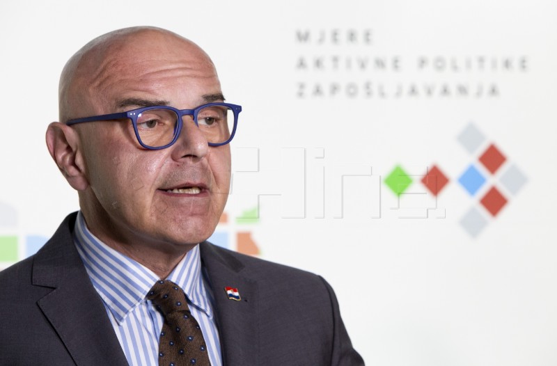 Ministar Ružić na konferenciji "Biram Hrvatsku"