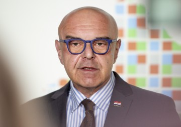 Ministar Ružić na konferenciji "Biram Hrvatsku"