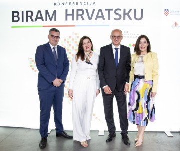 Ministar Ružić na konferenciji "Biram Hrvatsku"