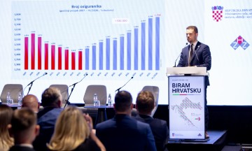 Ministar Ružić na konferenciji "Biram Hrvatsku"