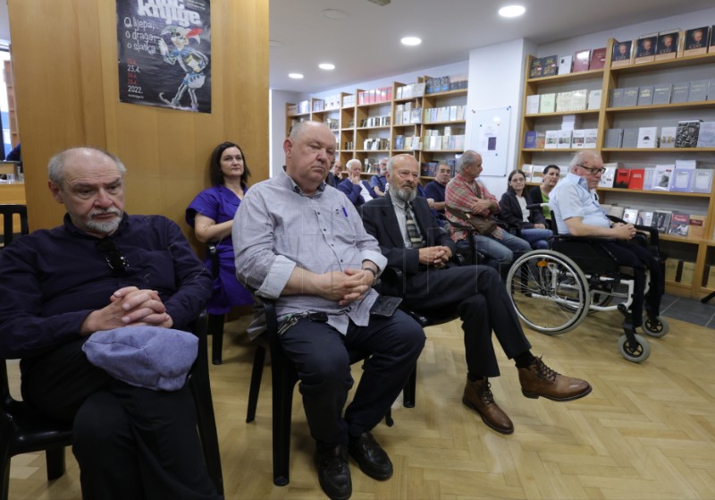 Predstavljena "Izabrana djela" Envera Čolakovića