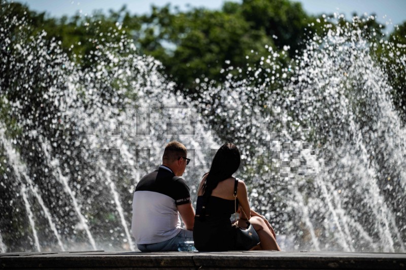 GERMANY-WEATHER-FOUNTAIN