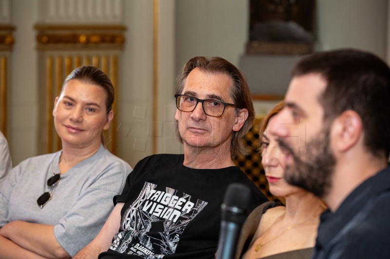 Kazališni doručak uoči premijere predstave "Idealan muž"