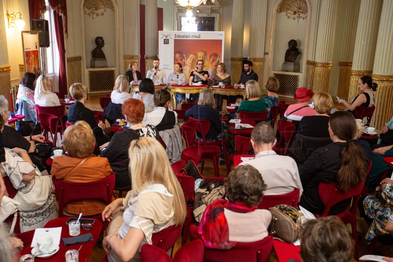 Kazališni doručak uoči premijere predstave "Idealan muž"