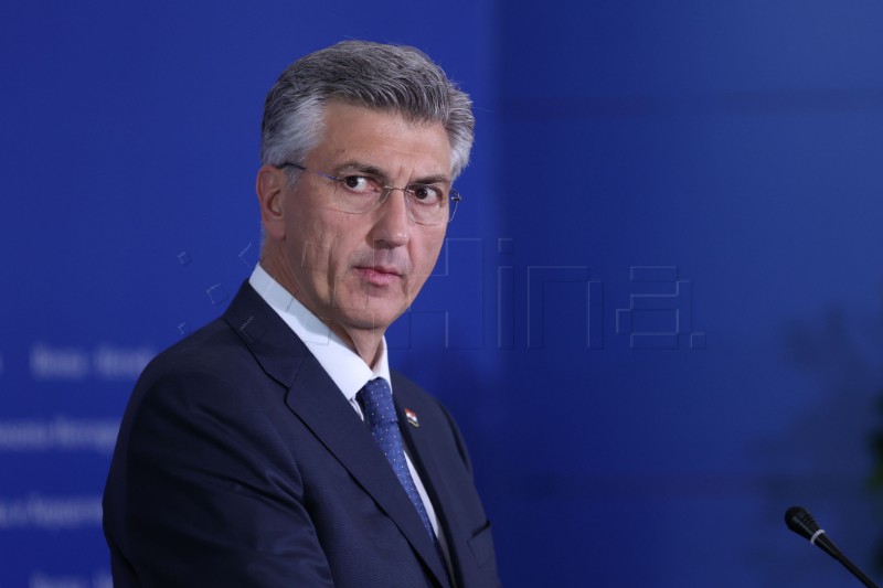Sastanak premijera Plenkovića i predsjedateljice Vijeća ministara BiH Borjane Krišto 