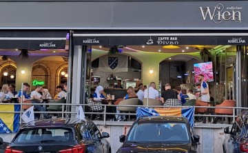 Praćenje utakmice reprezentacije BiH u Gradačcu