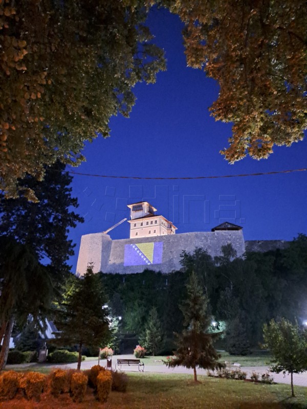 Praćenje utakmice reprezentacije BiH u Gradačcu