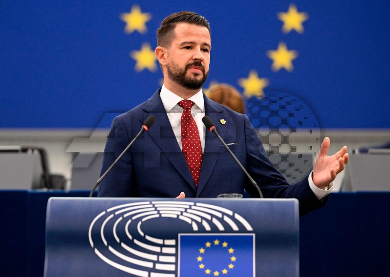 FRANCE-EU-MONTENEGRO-POLITICS-PARLIAMENT