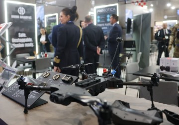Anušić s Eurosatoryja 2026.: Vlada snažno podupire hrvatsku obrambenu industriju 