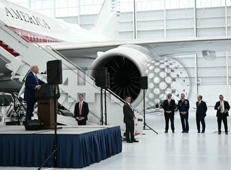 US-POLITICS-TRUMP-QATAR-AVIATION