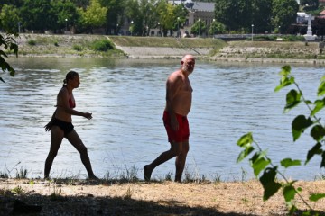 Vukovar: Otvorenje kupališne sezone na Vukovarskoj adi 