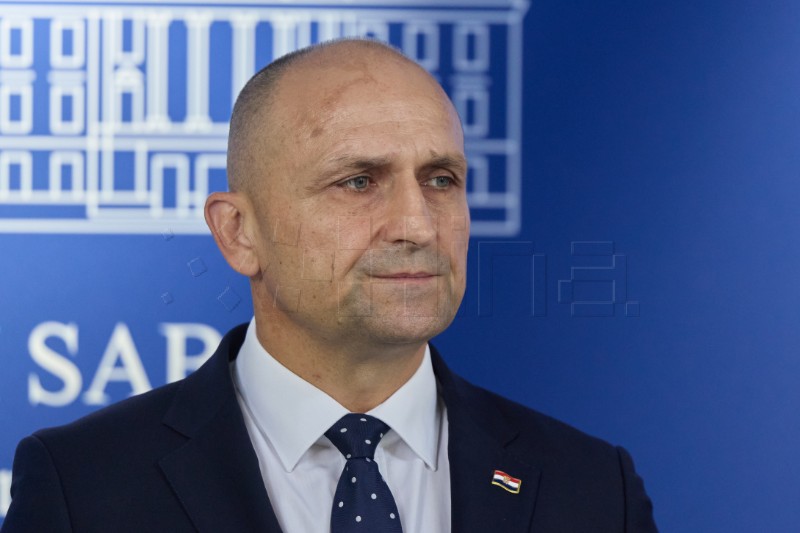Ivan Anušić nakon sjednice Sabora