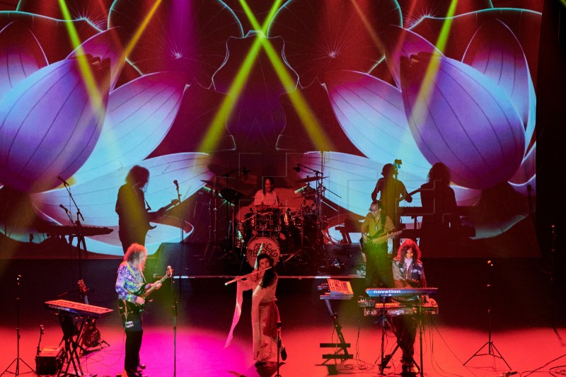 Prvaci britanske psihodelične rock scene Ozric Tentacles nastupaju u Regeneratoru