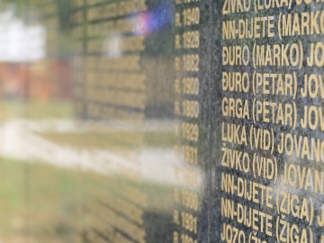 U Uštici obilježen Međunarodni dan sjećanja na romske žrtve genocida