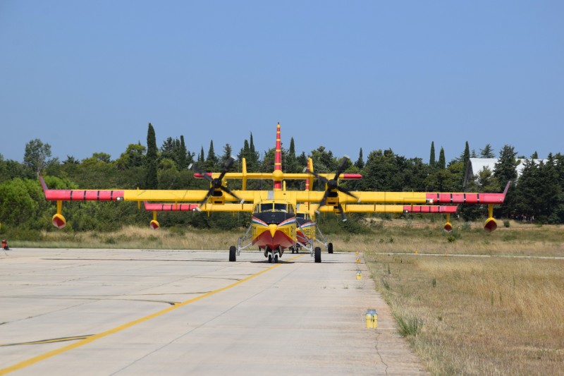 Hrvatski piloti vratili se iz Francuske: Bila nam je čast pomagati u gašenju požara