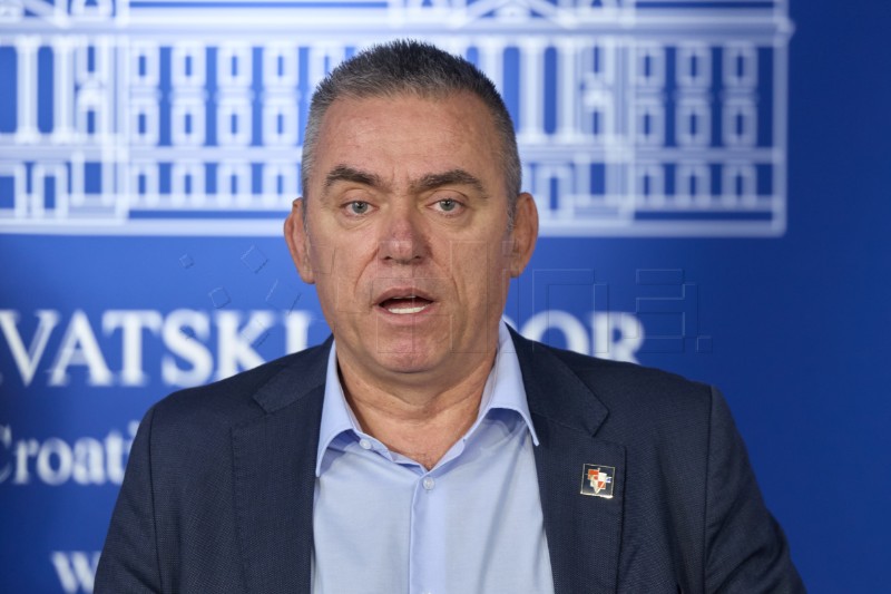 DP i opasan otpad u Lici