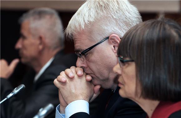 Josipović na REKOM-u: zločini moraju biti rasvijetljeni                                                                                                                                                                                         