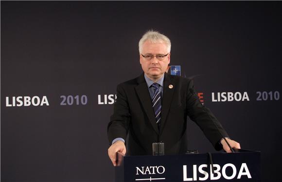 Josipović: Hrvatskoj šira uloga u obuci u Afganistanu, povećava se njezin kontigent                                                                                                                                                             