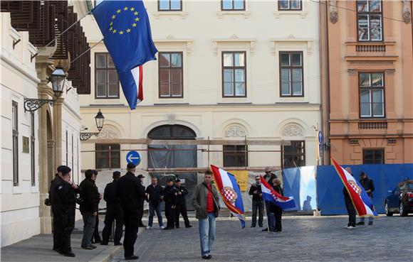 Prosvjed zbog Brammertzova posjeta Zagrebu                                                                                                                                                                                                      