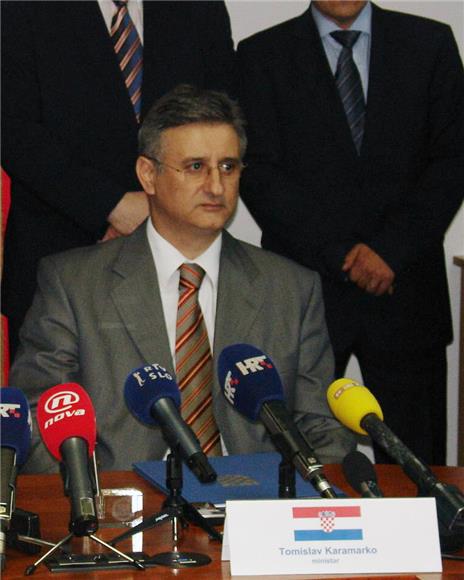 Karamarko: nisam u sukobu s premijerkom, napis "predizborna igra"                                                                                                                                                                               