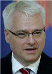 Josipović: nije važno tko će potpisati pristupni ugovor                                                                                                                                                                                         