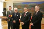 Josipović 11. srpnja u Srebrenici                                                                                                                                                                                                               